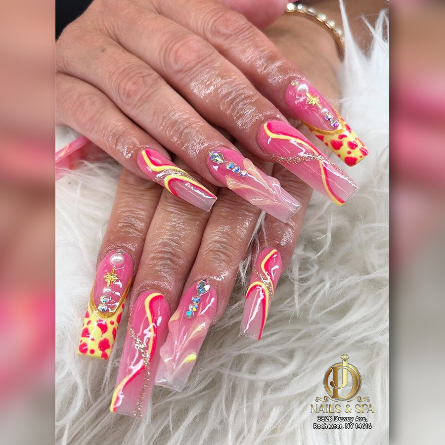 Nail elegance